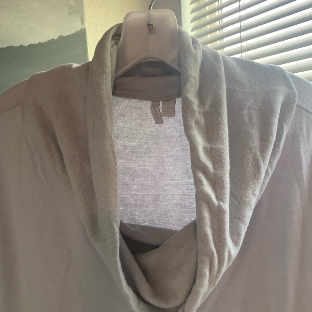 NWT Nordstrom Funnel Neck Top - Picture 3 of 8